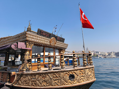 Tarihi Eminönü Balık Ekmek — photo 2