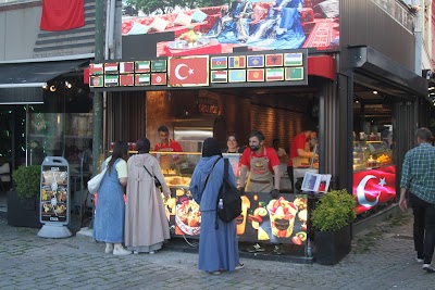 Tarihi Ortaköy Kumpircisi