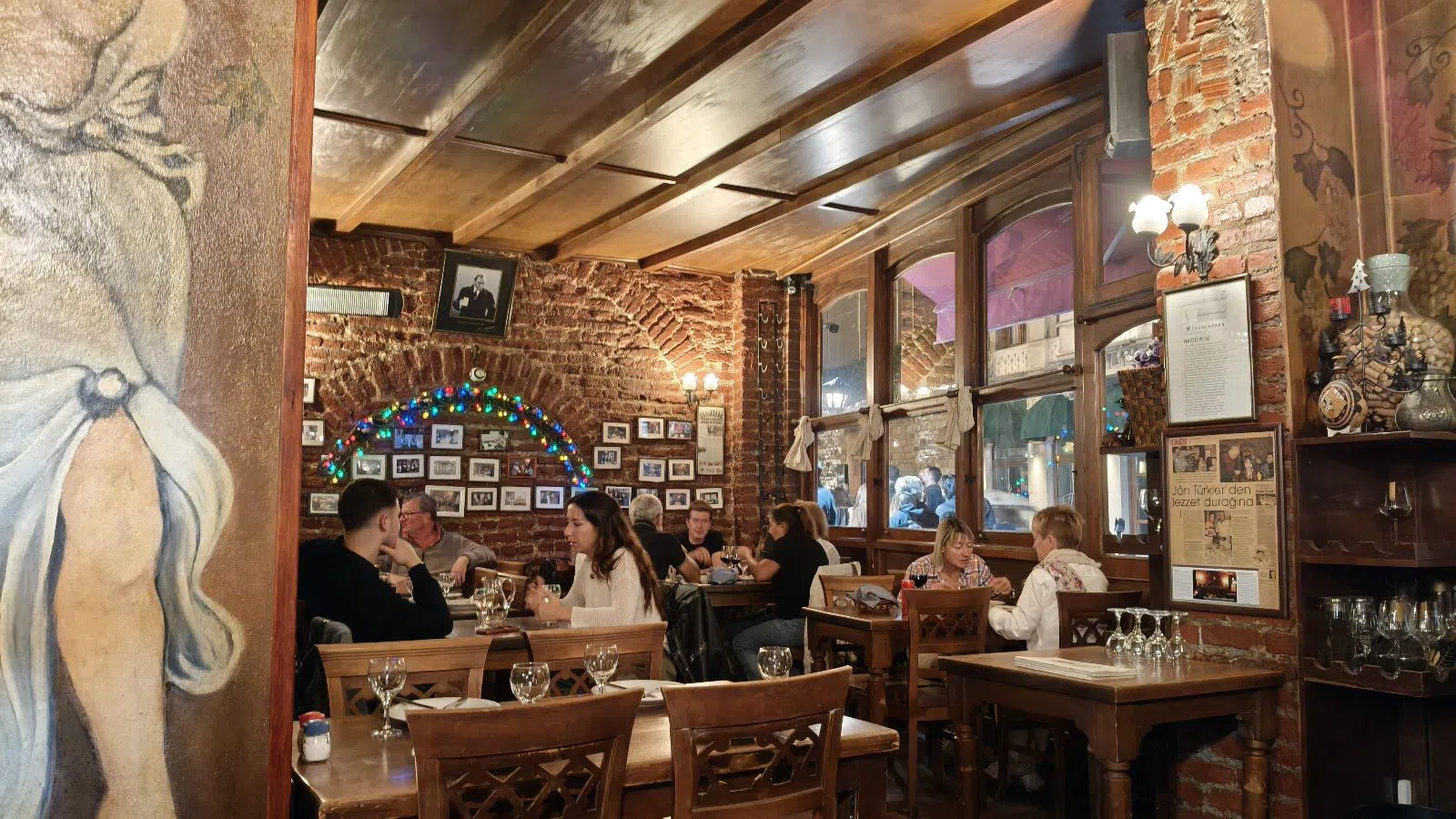 Hazzo Pulo Pasajı (Hacopulo Passage), Istanbul