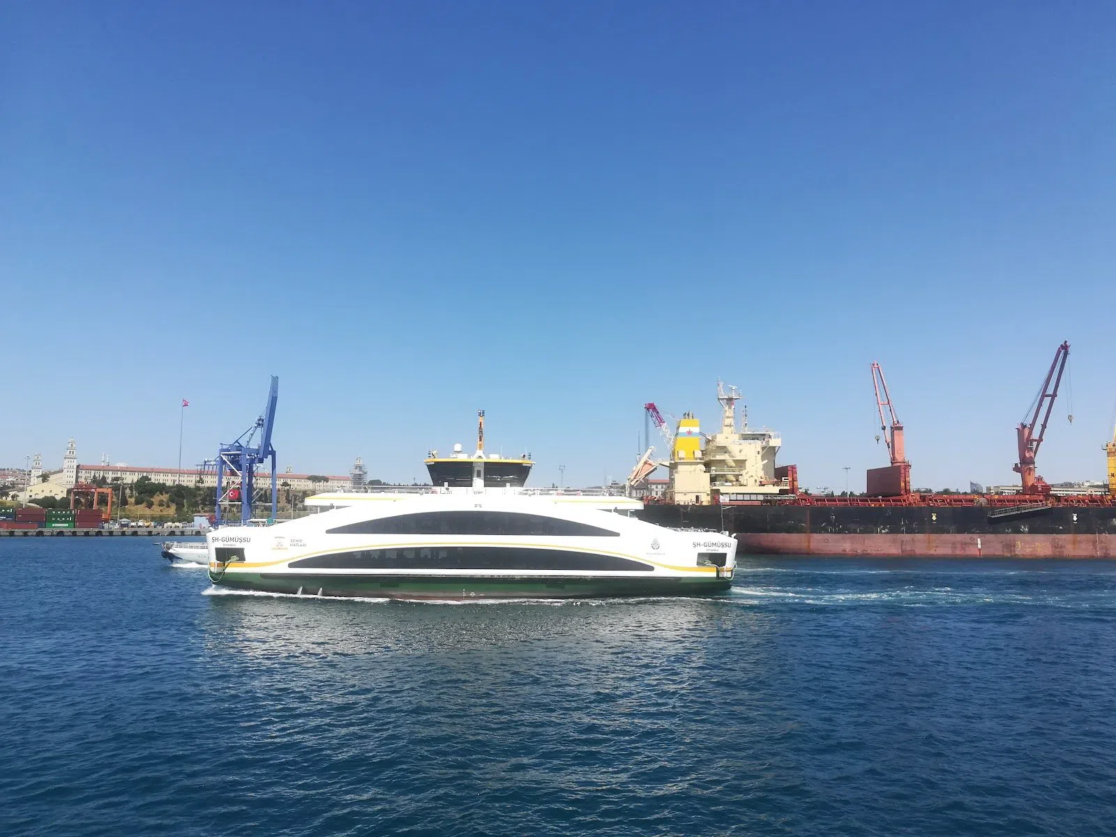 Die Vapur-Stunde: An Bord von Istanbuls Bosporus-Fähren